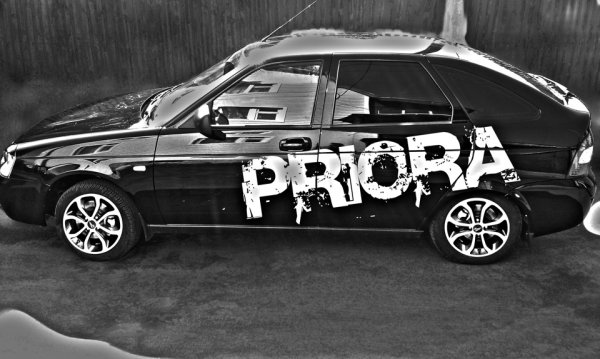 Виниловые наклейки на приору