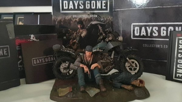 Наклейки на байк Days gone