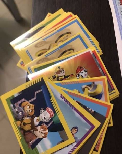 Panini наклейки Щенячий патруль