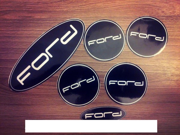 Наклейку на эмблему авто Форд