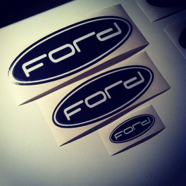 Наклейка на эмблему Форд фокус 2