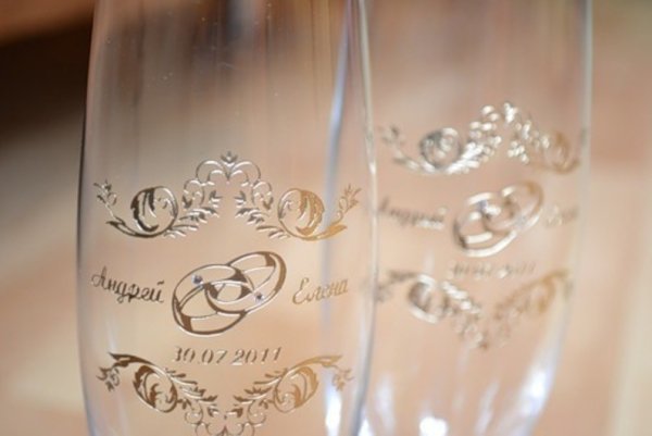 Свадебные бокалы с надписью