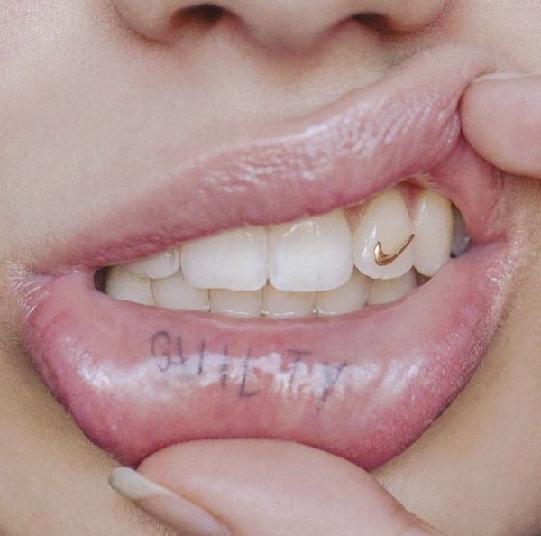 Скайсы Кристалл красный