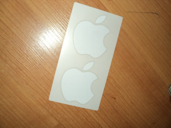 Наклейки от айфона