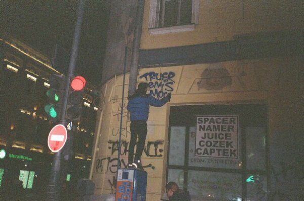 Эскизы наклеек на авто