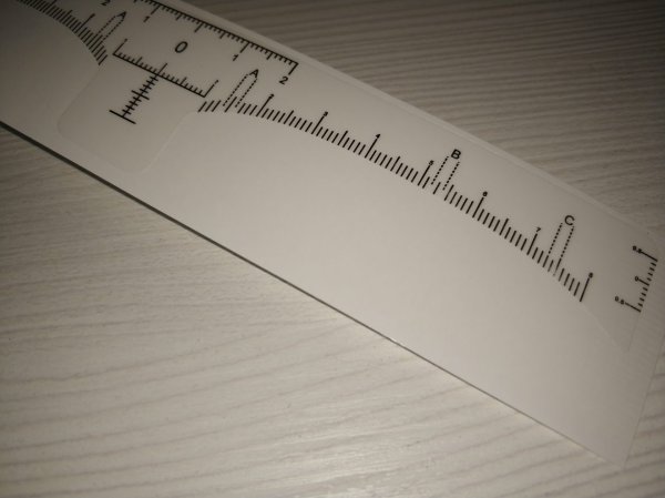 Линейка для построения формы бровей