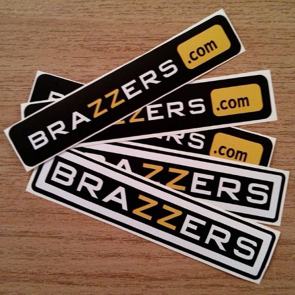 Логотип студии браззерс