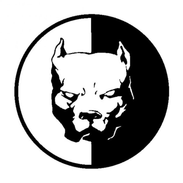 Наклейка на машину бульдог