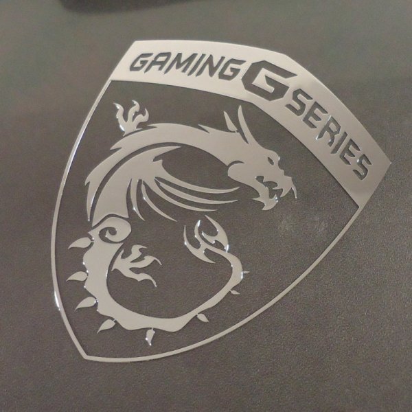 Светящийся логотип MSI