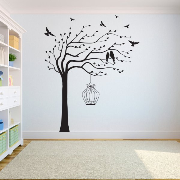 Дерево на стене