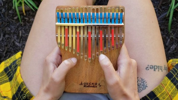 Наклейки Ноты на калимбу