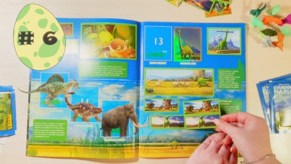 Альбом наклеек "динозавры"