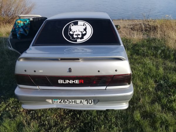 ВАЗ 2115 эмблемы сзади