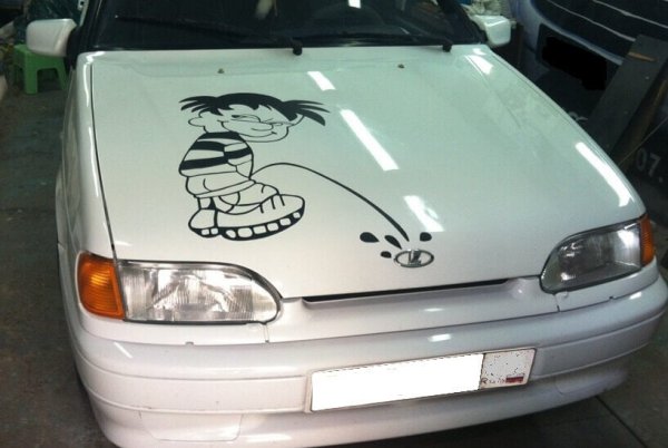 Наклейка Версаче на капот 2115