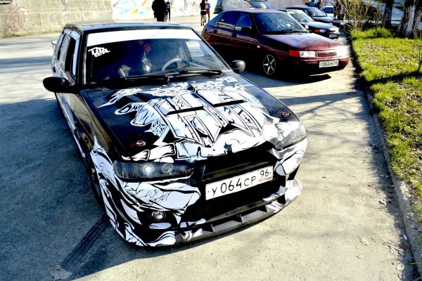 ВАЗ 2114 стикербомбинг