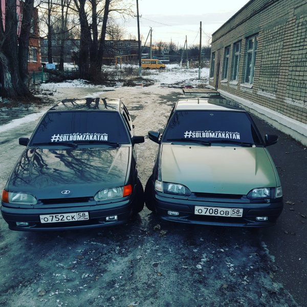 Наклейка 2114 на лобовое 2114