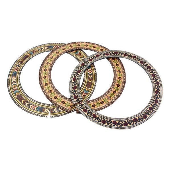 Круглая наклейка на гитару