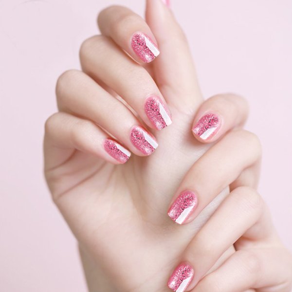 Розовые ногти