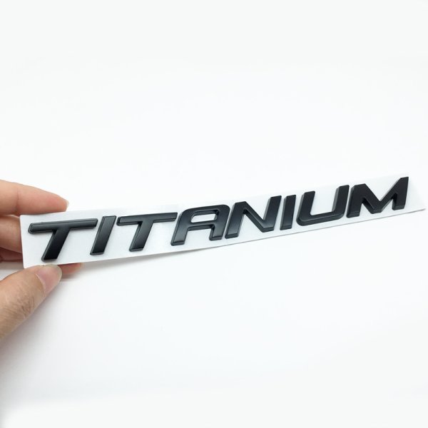 Наклейка эмблема на крыло автомобиля Ниссан Титан