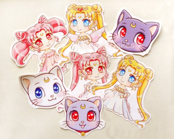 Наклейки Sailor Moon