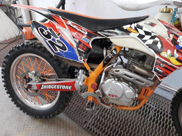 Наклейки на BSE z1