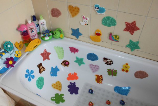 Силиконовые наклейки для ванной