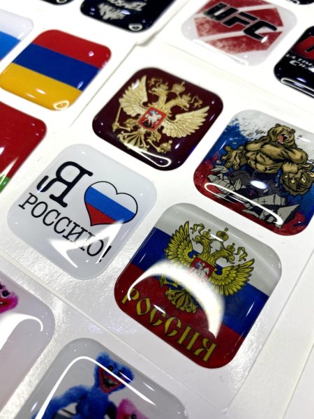 Наклейки на телефон