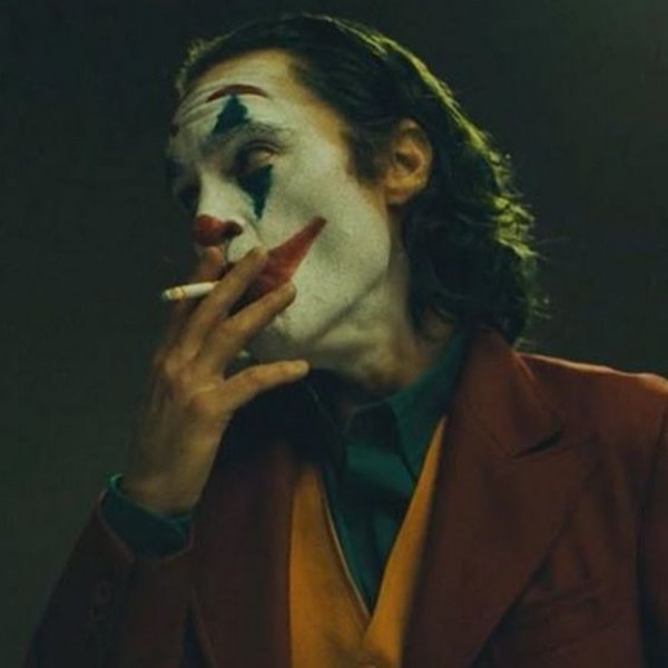 Наклейка ядерный зверь