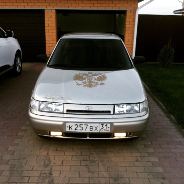 Герб на капоте ВАЗ 2110