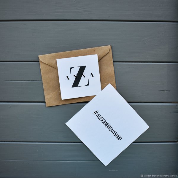 Этикетка квадратная