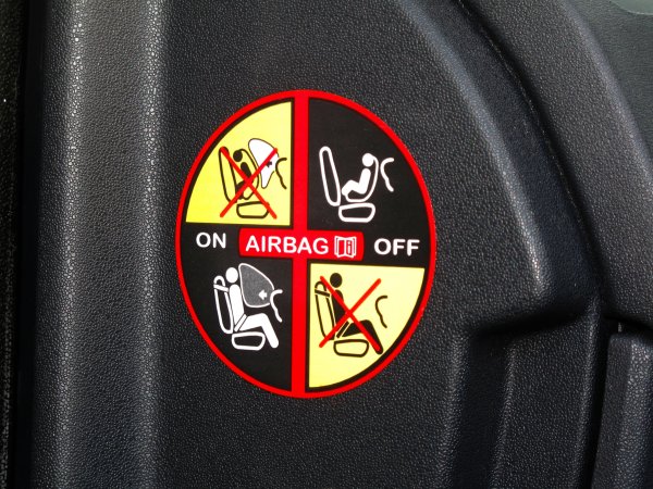 Side airbag наклейка