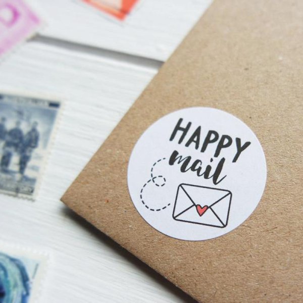 Круглая наклейка на конверт