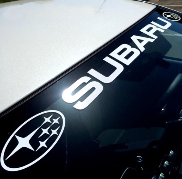 Наклейка на лобовое стекло Subaru STI