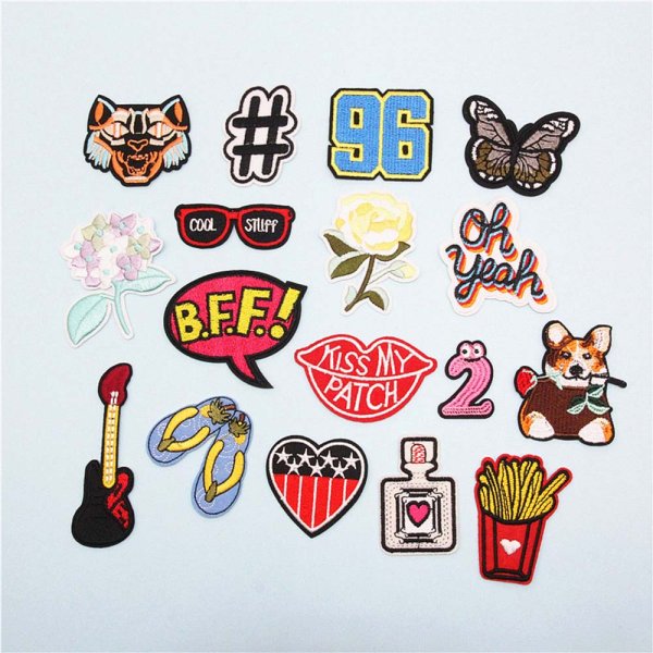 Наклейки на ноутбук с надписями