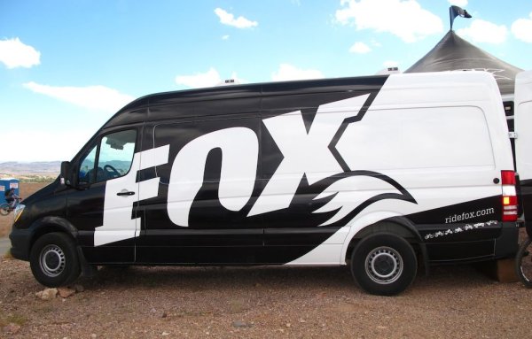 Брендированные фургоны