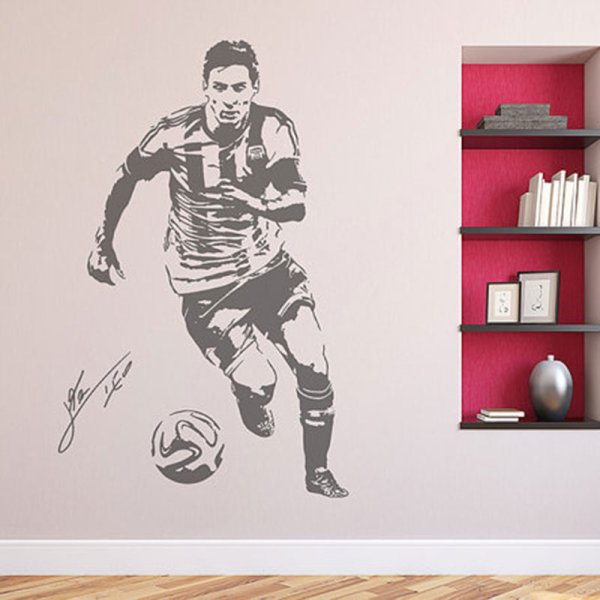 Футбол с наклейками.