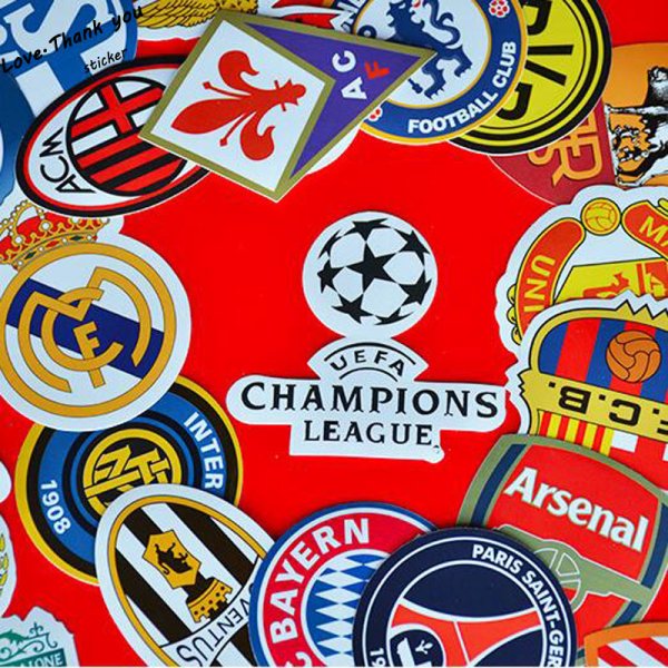 Футбол с наклейками.