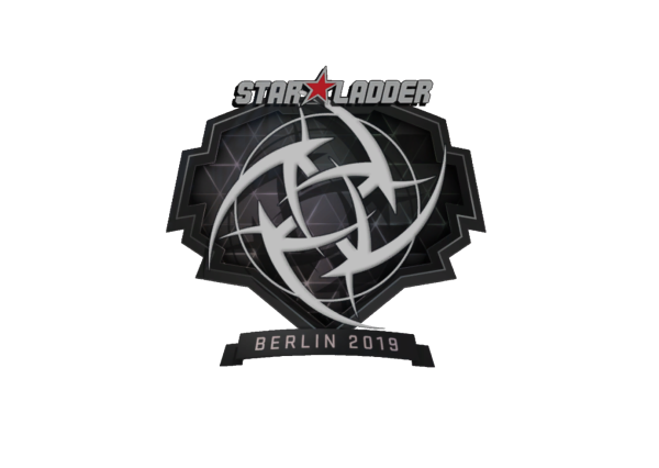 Наклейка: Ninjas in Pyjamas (голографическая)