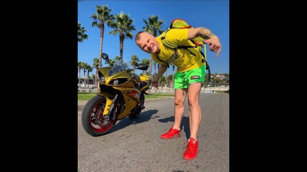 Блогер Александр Diablo r1