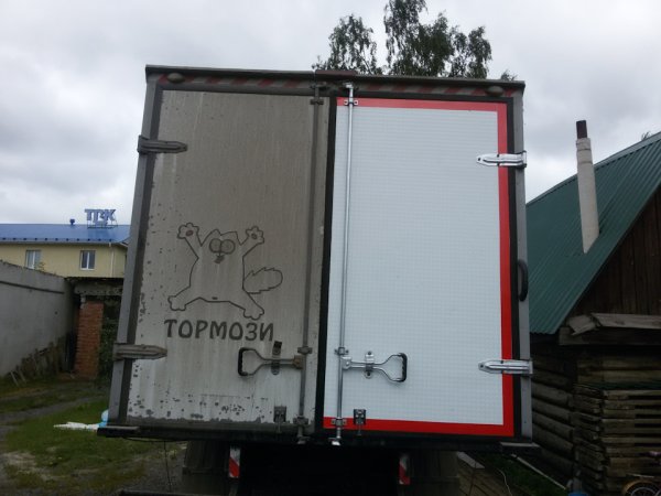 Дверь фургона Газель