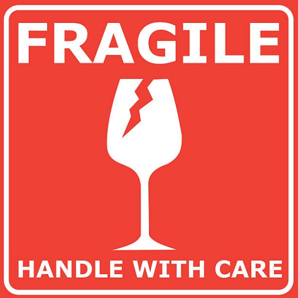 Табличка осторожно хрупкое