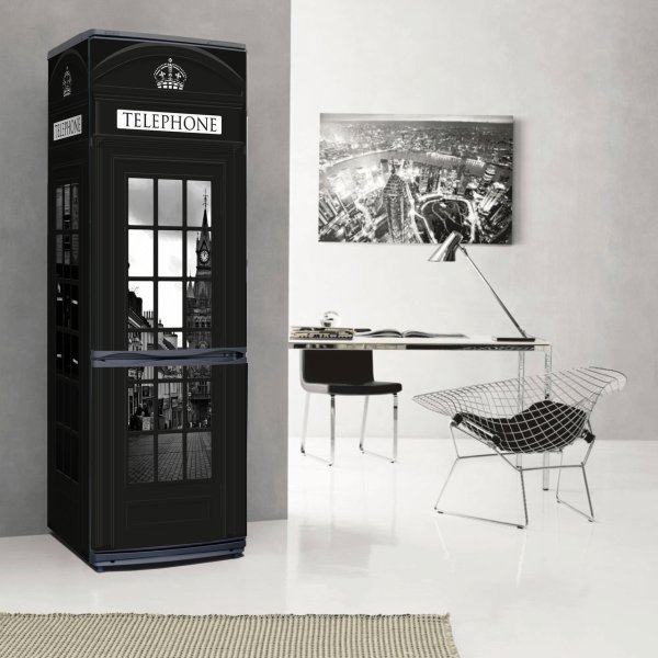 Холодильник английская телефонная будка