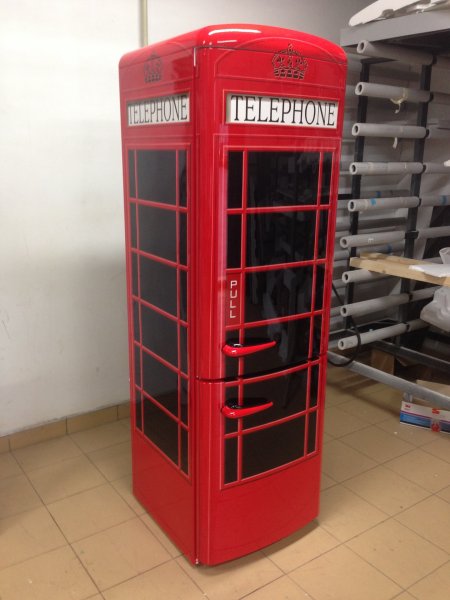 Наклейка на холодильник телефонная будка Лондон