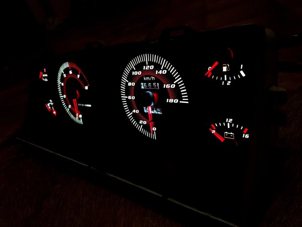 Шкалы приборов ВАЗ 2107 стрелки вниз