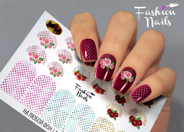Маникюр с наклейками