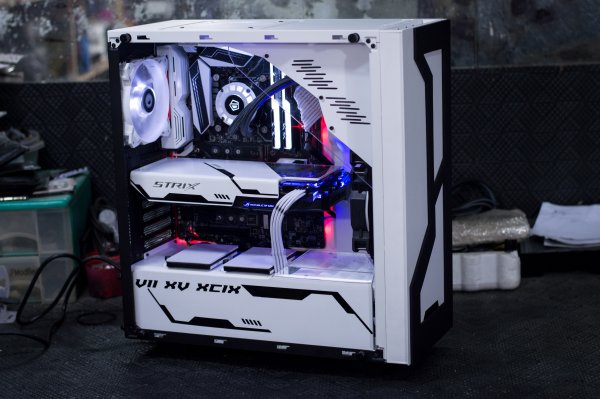 Обклеить корпус компьютера