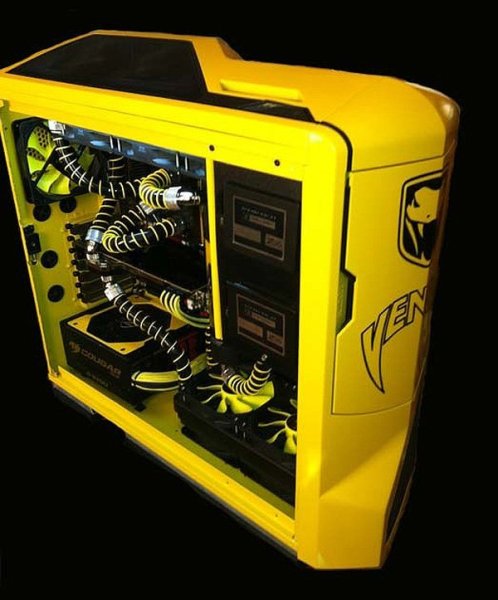 Аэрография на корпусе компьютера