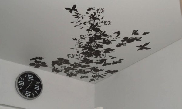 Наклейки на натяжной потолок