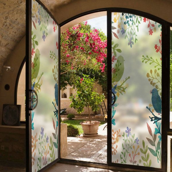 Плёнка на окна декоративная