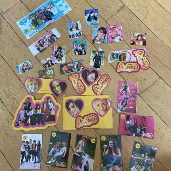 Наклейки 2000-х годов Ранетки